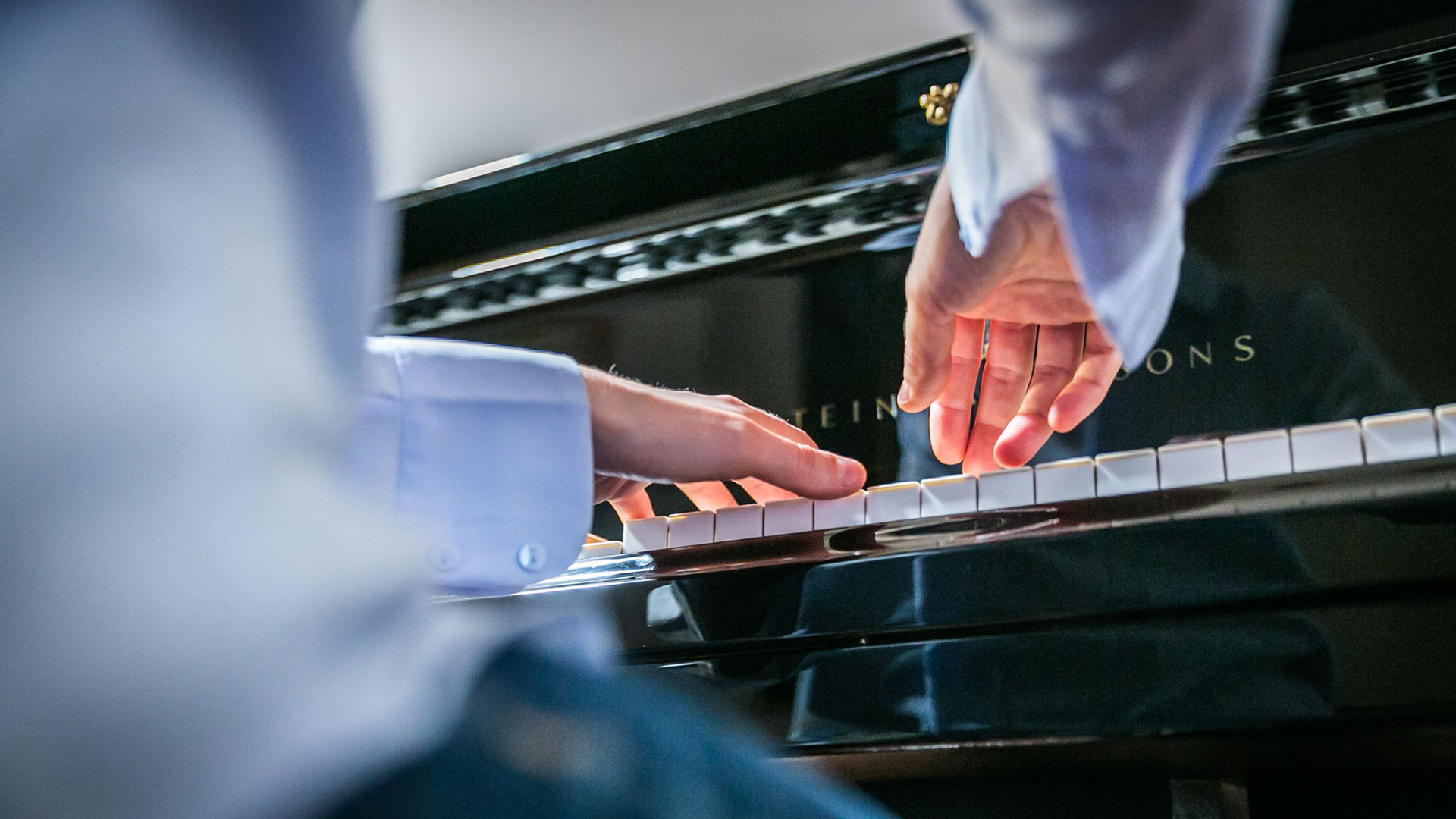 Daniela Mastrandrea: nuovo singolo per pianoforte e orchestra d'archi