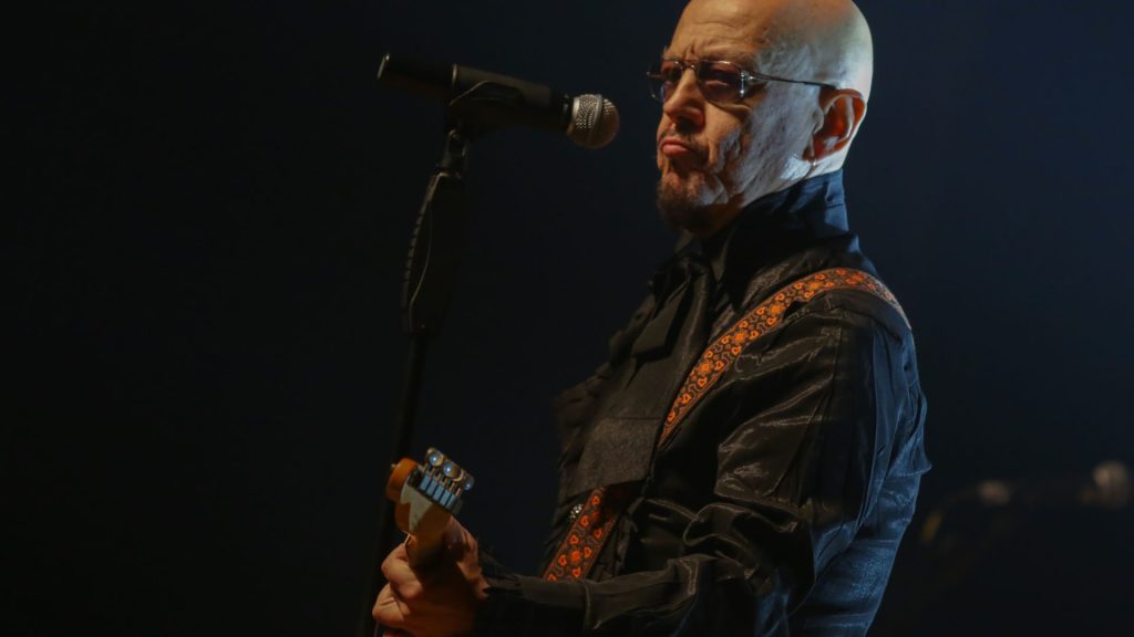 Parte di Me: il nuovo singolo di Enrico Ruggeri