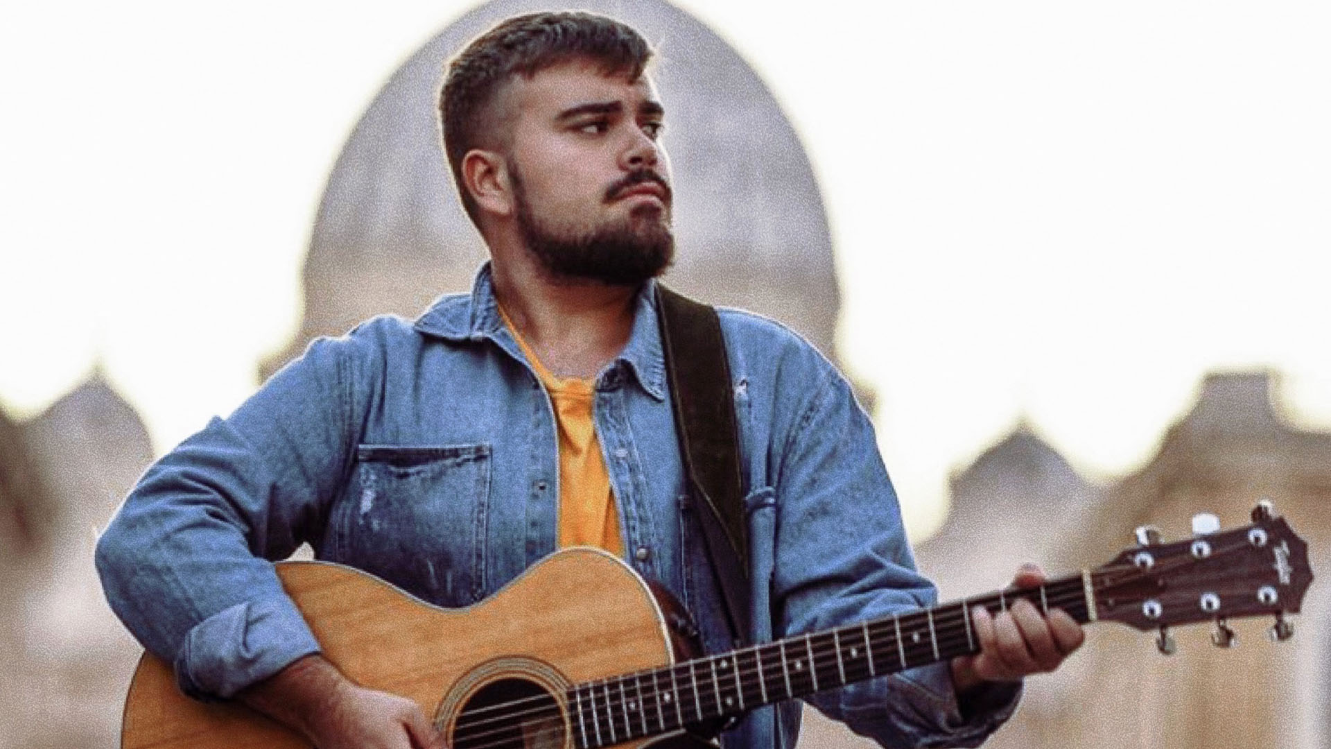 Matteo Sica canta per la pace