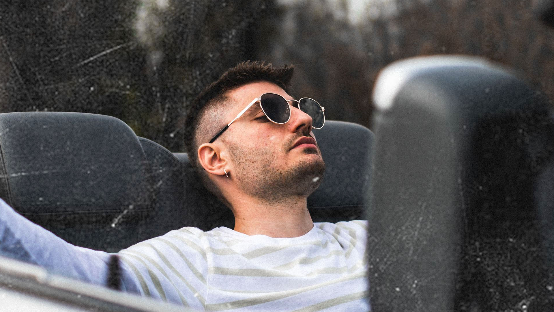 Saimon Sail e il pop-trap di "Backseat"