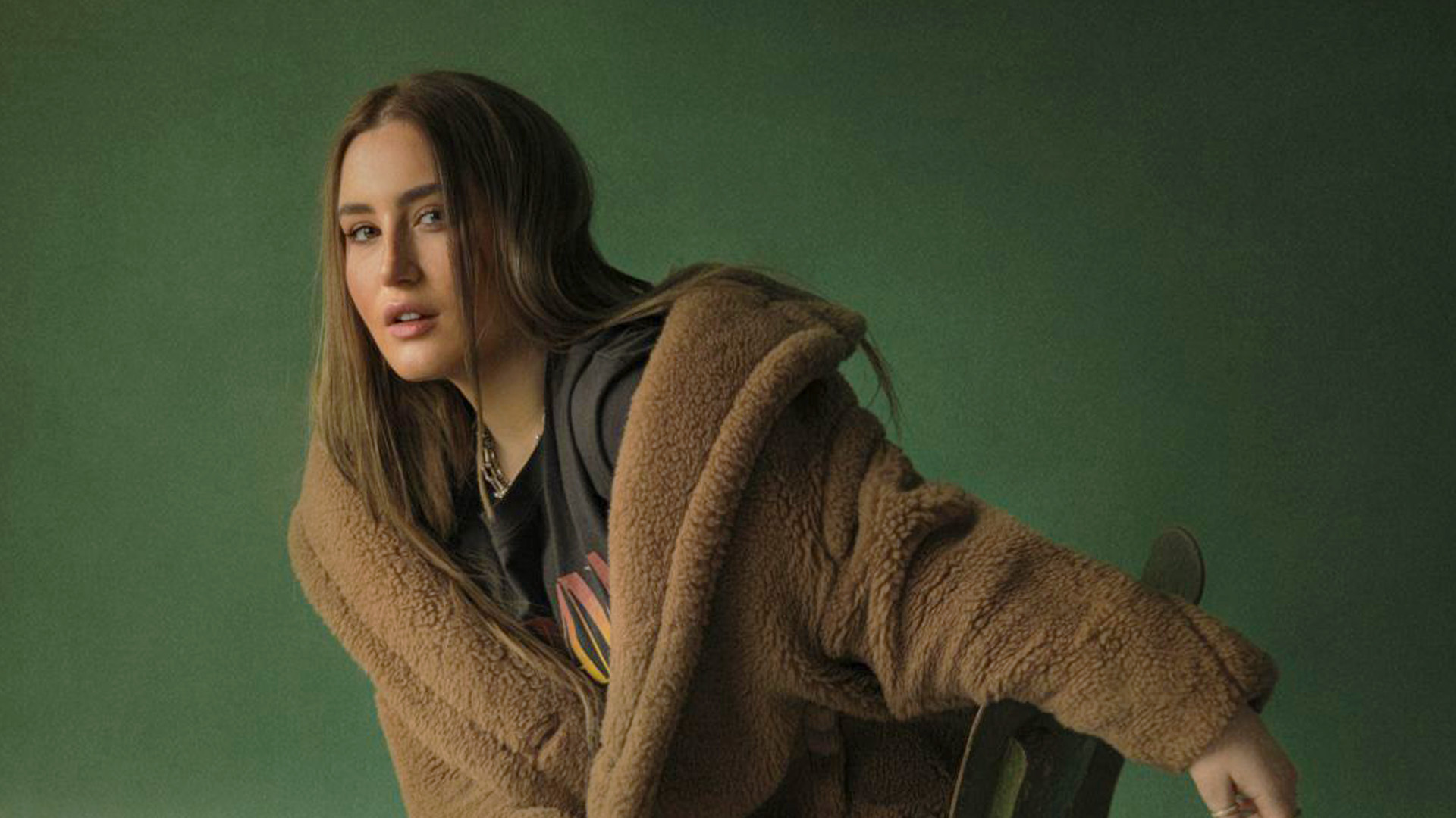 Rosa Linn è in radio con la hit virale "Snap"
