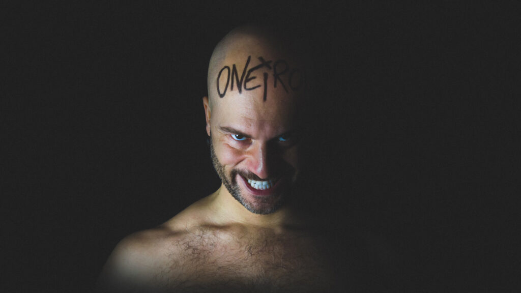 Oneiroi e la sua "Tienimi con te"