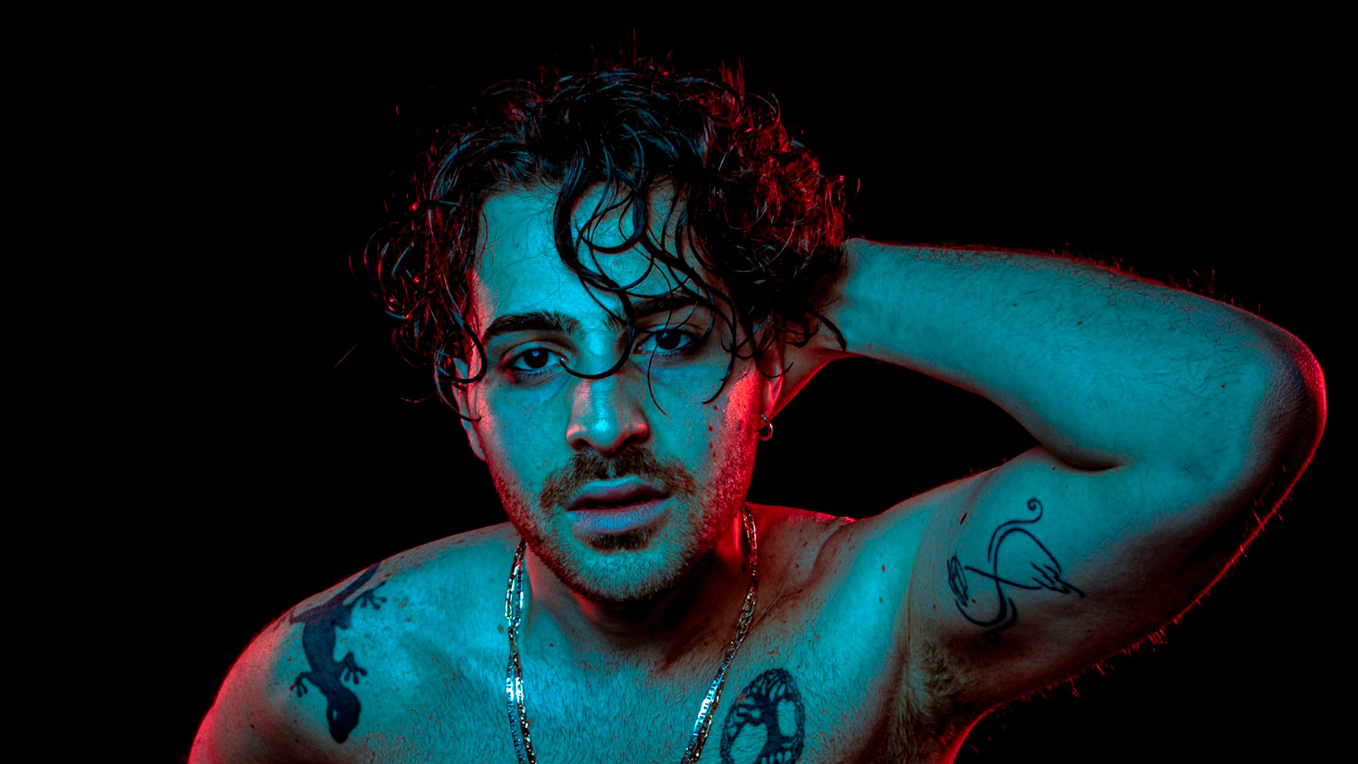 Emiliano Melcarne torna con la sua hit elettro-pop