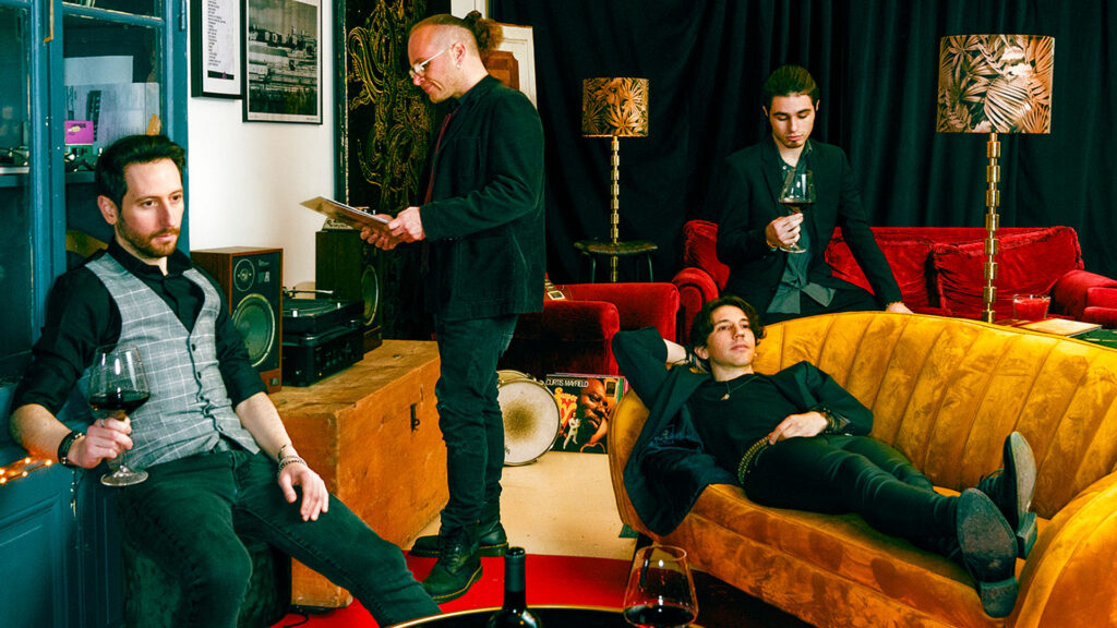 WakeUpCall: l'album d'esordio in italiano