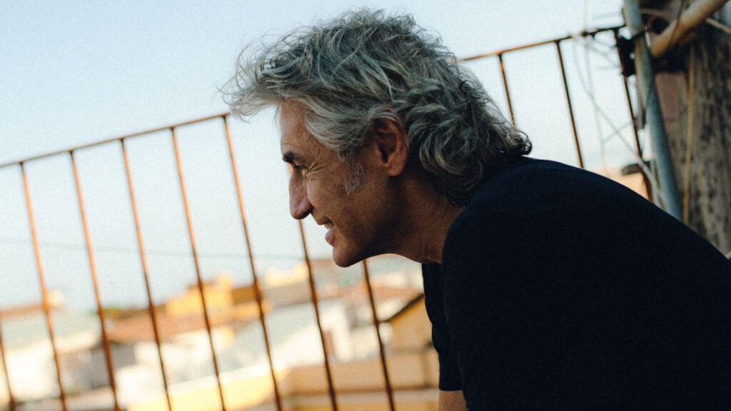 Luciano Ligabue: "Una canzone senza tempo"