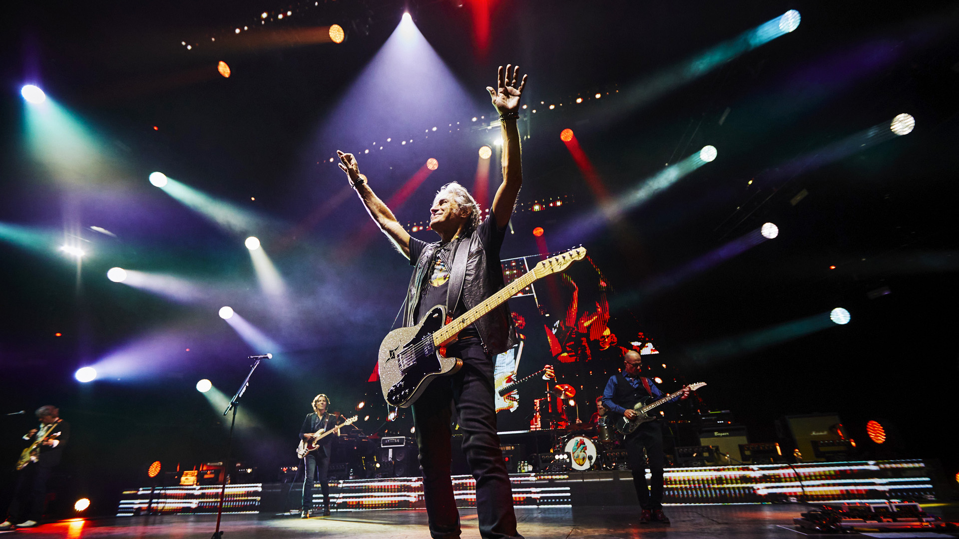 Luciano Ligabue: videointervista sulla prima data del tour