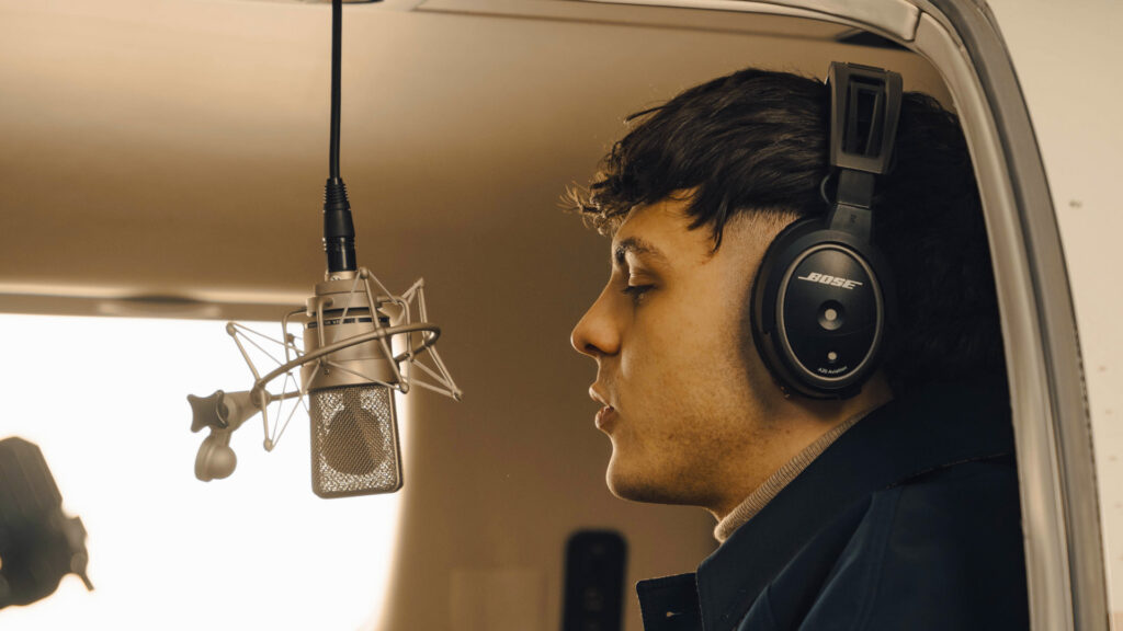 FLACO G: fuori "Hangar"