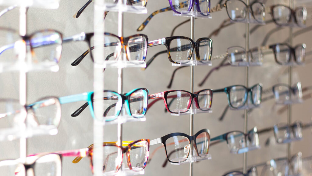 modelli di occhiali da vista più trendy
