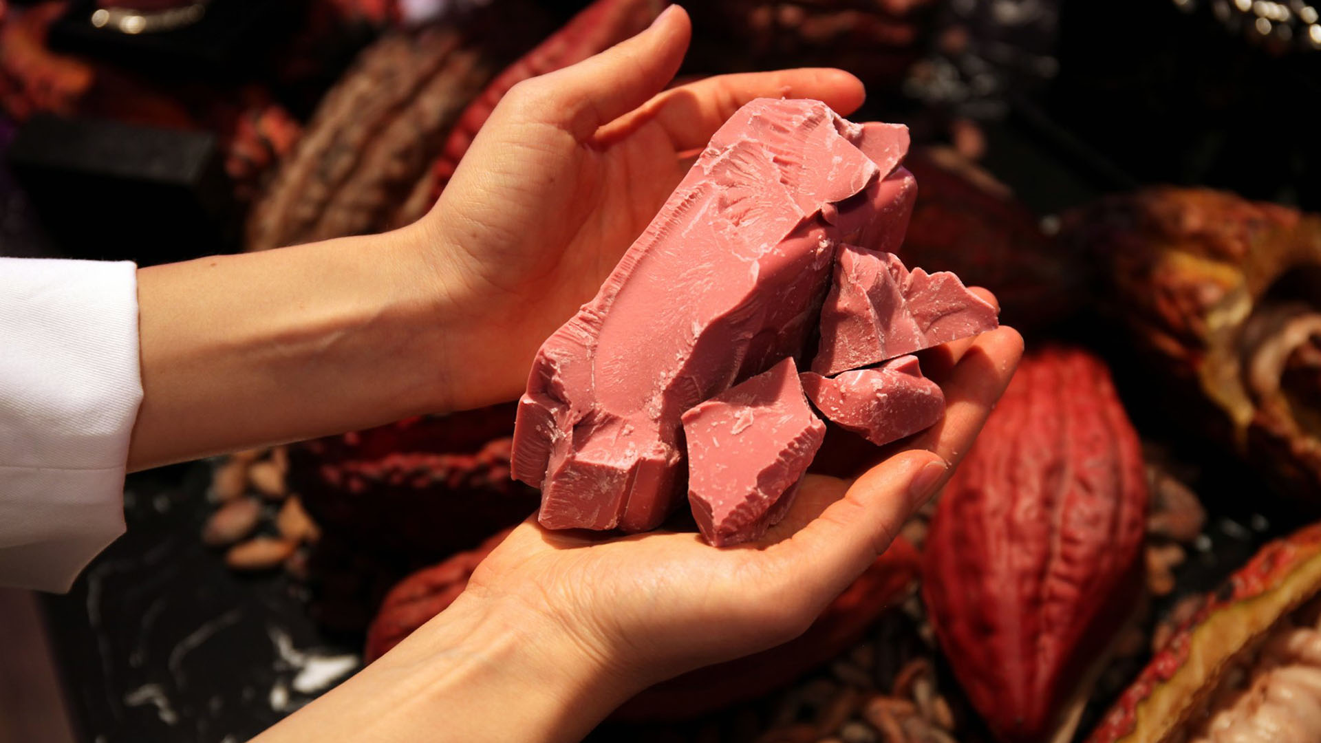 Quali sono le curiosità sul cioccolato rosa? Scopriamo Ruby