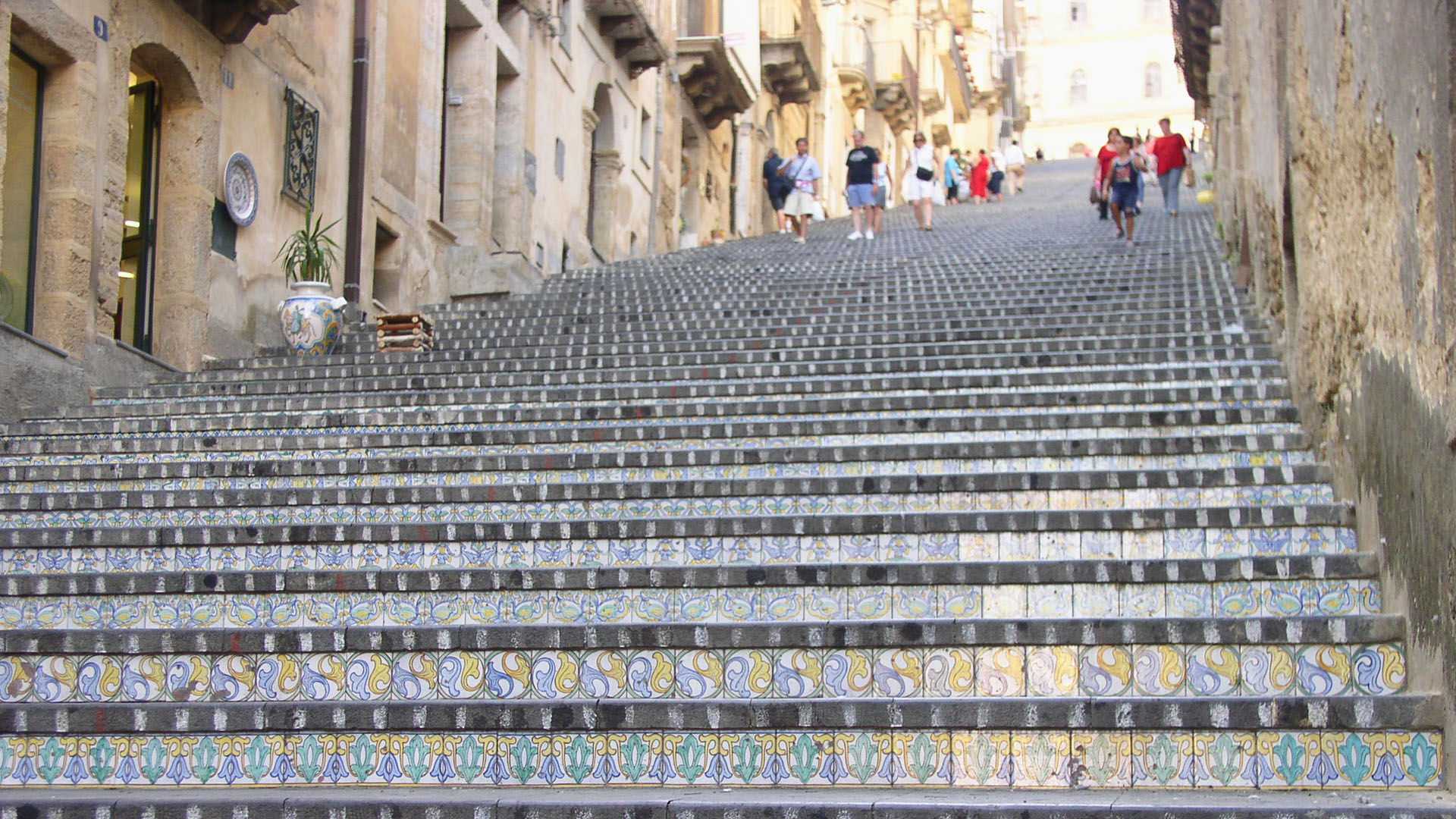 Ceramiche-e-maioliche-italiane-quando-l-artigianato-si-trasforma-in-arte