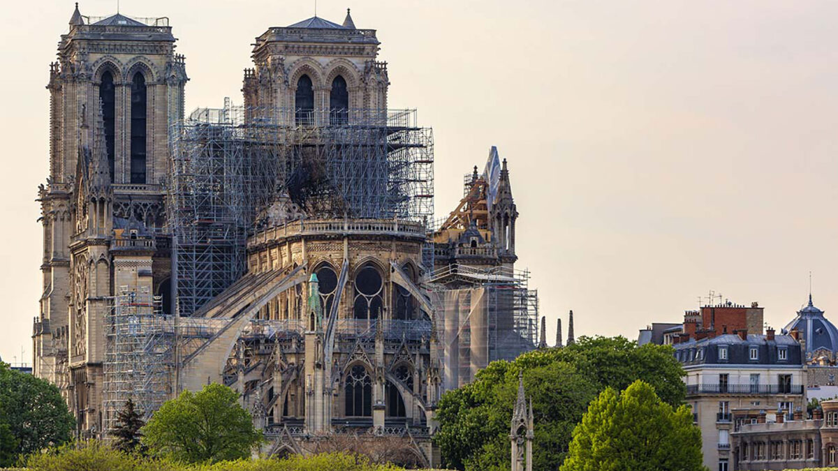 L'azienda italiana El.En restaura Notre-Dame grazie ai suoi laser