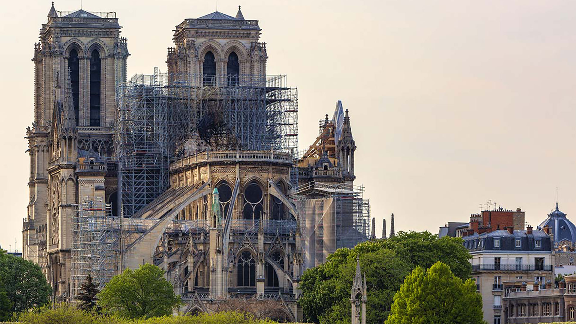 L'azienda italiana El.En restaura Notre-Dame con i laser