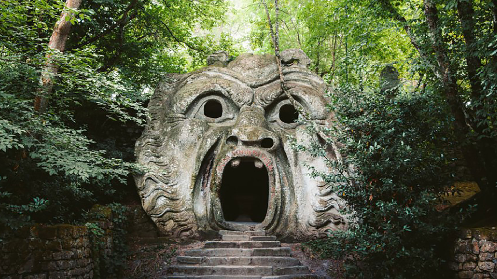 Viaggio nel sacro bosco di Bomarzo, il magico parco dei mostri