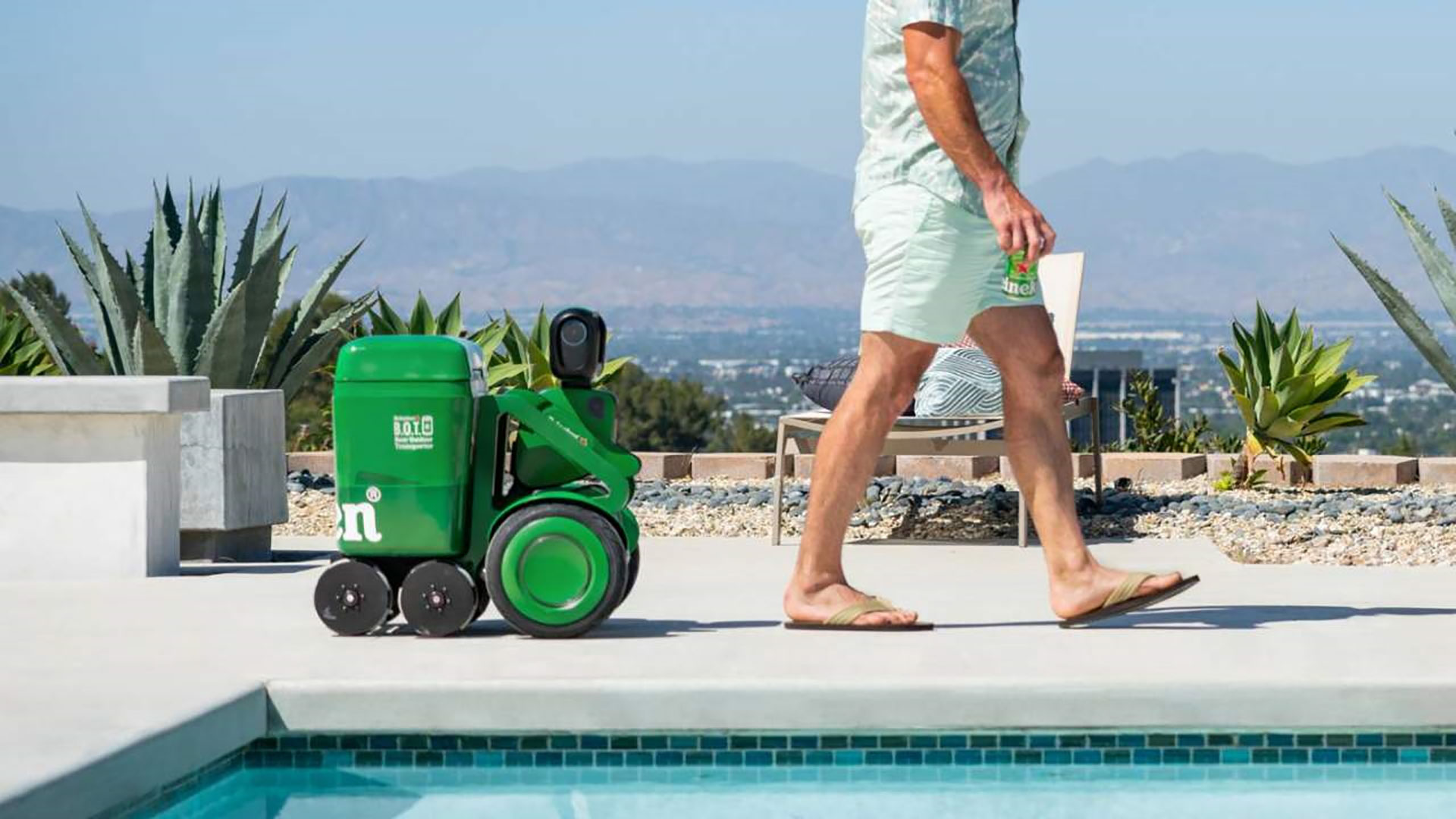 Heineken BOT è il robot che ti porta la birra fresca ovunque