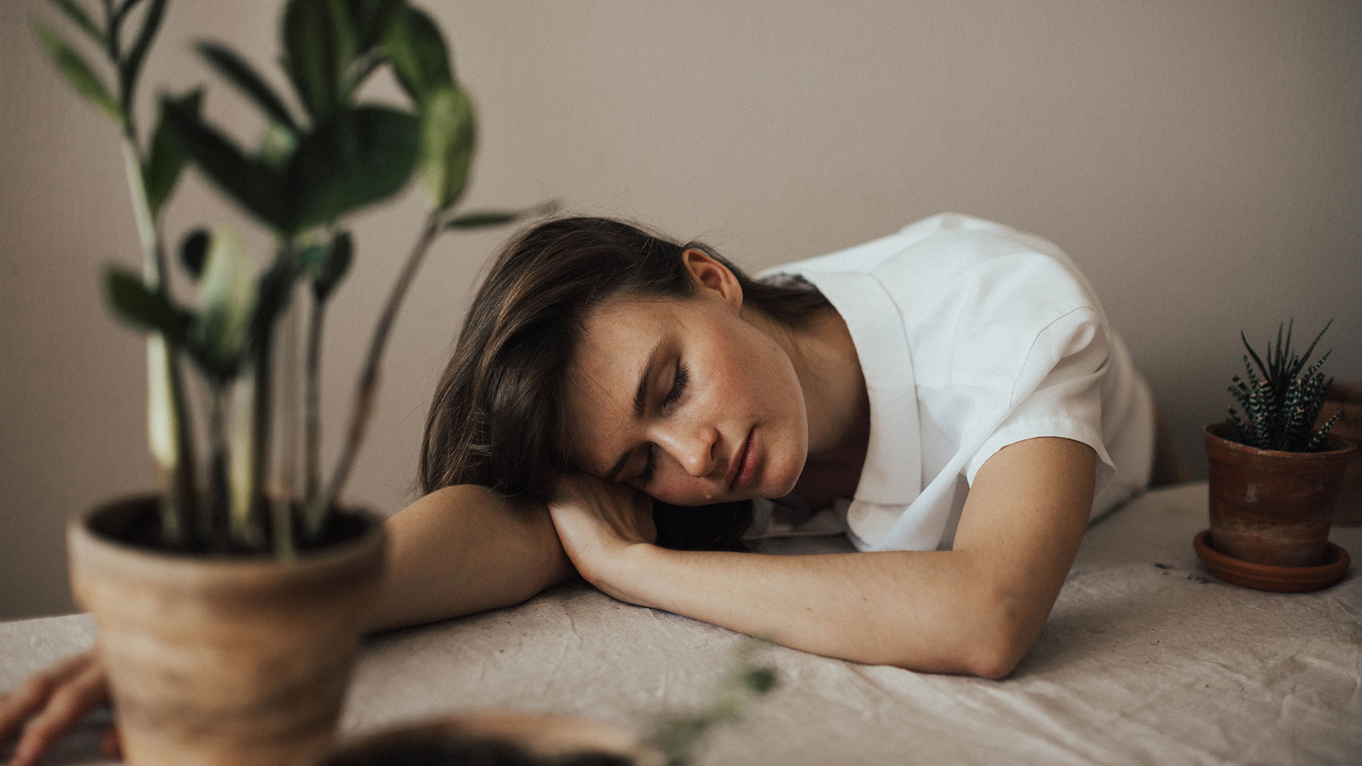 Come evitare di svegliarsi stanchi: rimedi per migliorare il riposo