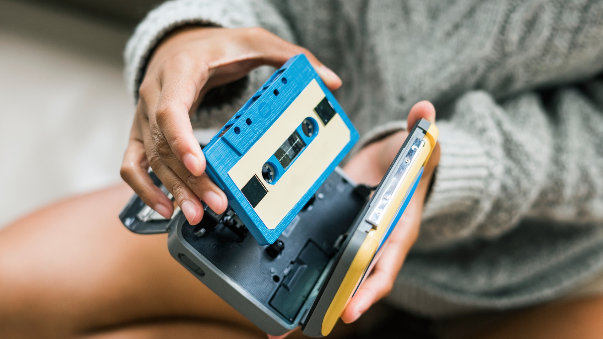 Crea dei portafogli unici con le vecchie audiocassette